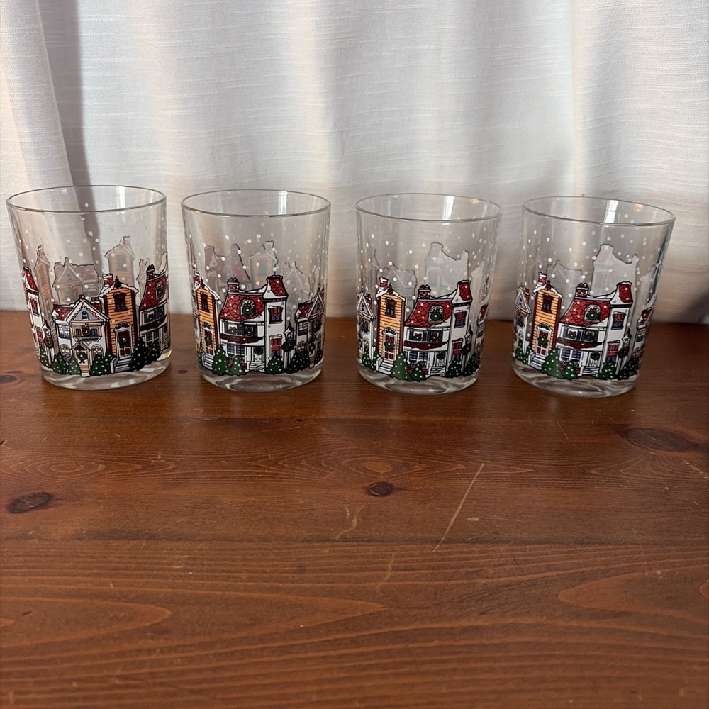 Luminarc Winter Snowy Village Christmas Rocks Glasses‎ Set 4 VTG